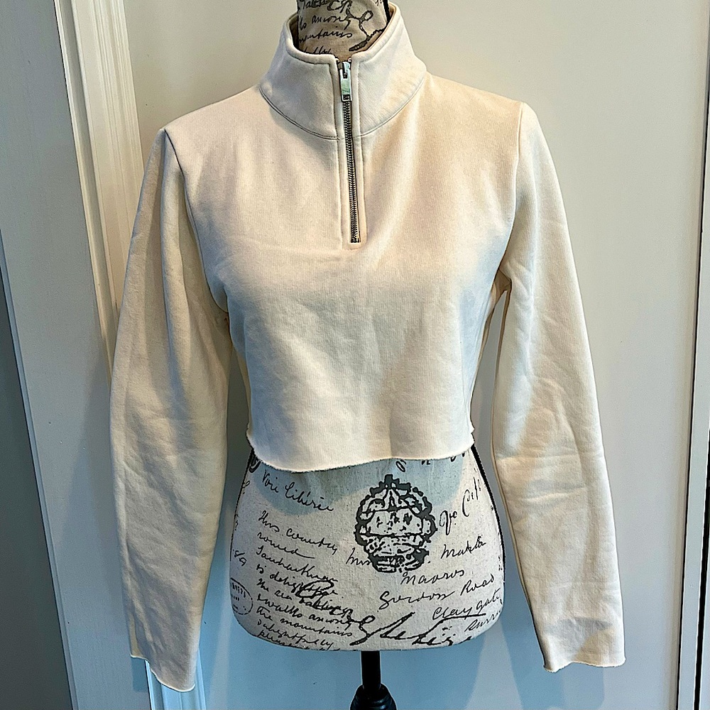 XLE the Label Mattie Crop Sweatshirt 1/2 Zip High Neck Pullover Sweatshirt - Picture 2 of 16